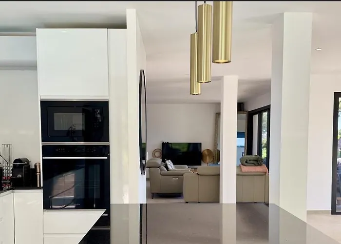 Kalliope - Vue - Piscine - New Vila