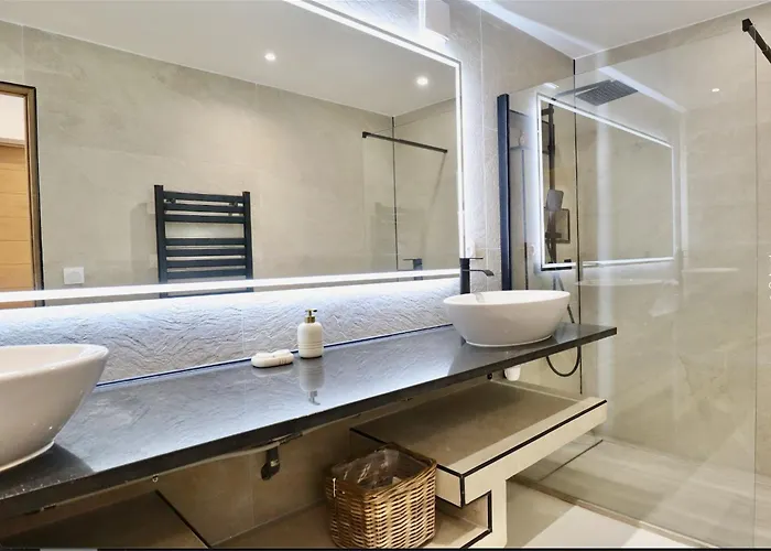 Kalliope - Vue - Piscine - New Vila Hyères