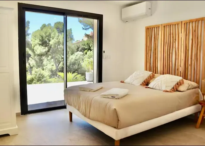 Vila Kalliope - Vue - Piscine - New Hyères