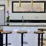 Kalliope - Vue - Piscine - New Вилла