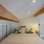 Kalliope - Vue - Piscine - New Villa Hyeres