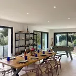 Kalliope - Vue - Piscine - New Villa Hyeres