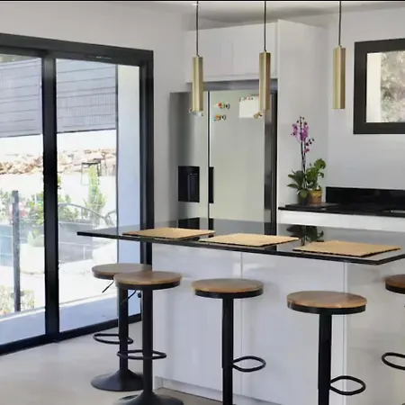 Kalliope - Vue - Piscine - New Villa