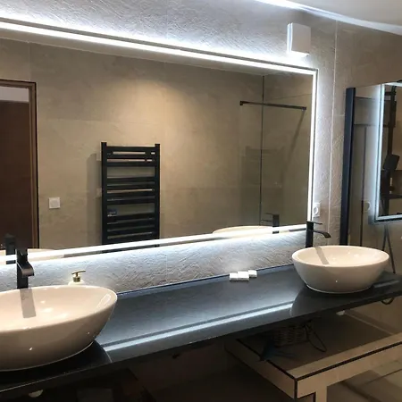 Kalliope - Vue - Piscine - New Villa Hyères