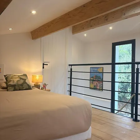 Kalliope - Vue - Piscine - New Hyeres